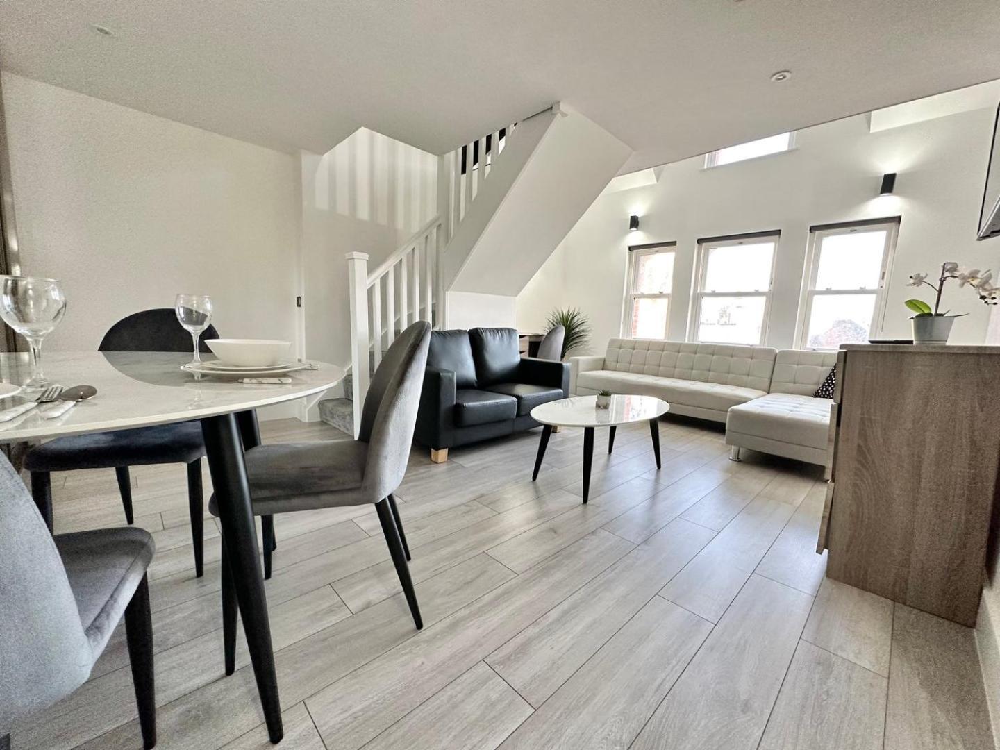 Luxury Duplex City Centre Apartment Leeds  Exterior photo