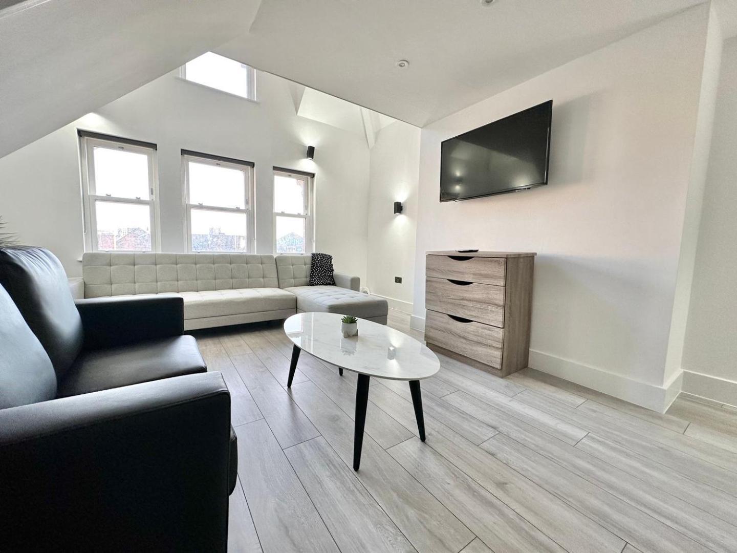 Luxury Duplex City Centre Apartment Leeds  Exterior photo