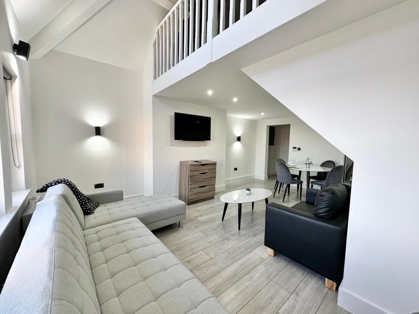 Luxury Duplex City Centre Apartment Leeds  Exterior photo