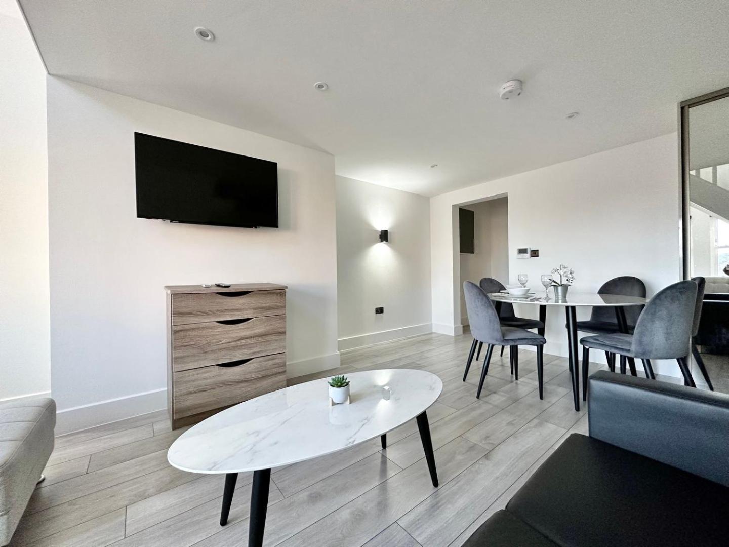 Luxury Duplex City Centre Apartment Leeds  Exterior photo